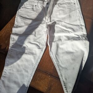 VENUS Bright White Jeans